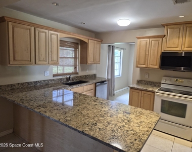 455 Charlotta Avenue Se - Photo Thumbnail 8