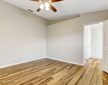 3254 Burdock Avenue - Photo Thumbnail 13
