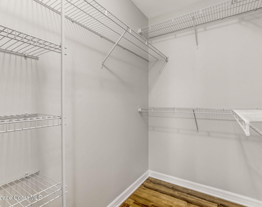 3254 Burdock Avenue - Photo Thumbnail 15