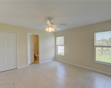 8966 101st Avenue - Photo Thumbnail 17