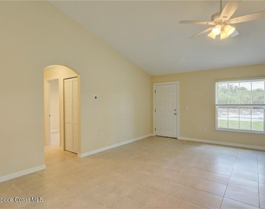 8966 101st Avenue - Photo Thumbnail 8