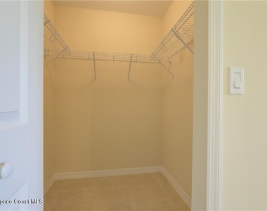 8966 101st Avenue - Photo Thumbnail 19