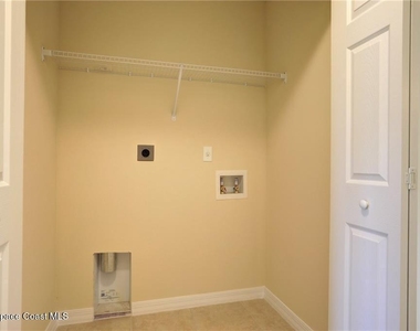 8966 101st Avenue - Photo Thumbnail 27