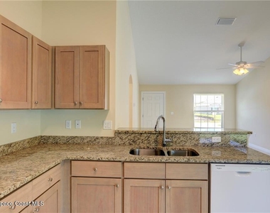 8966 101st Avenue - Photo Thumbnail 16