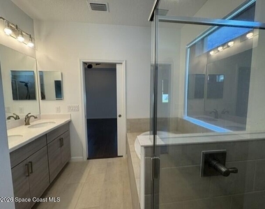 8008 Dobre Way - Photo Thumbnail 16
