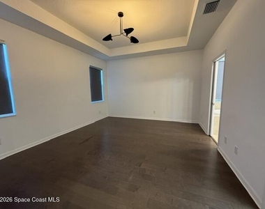 8008 Dobre Way - Photo Thumbnail 11