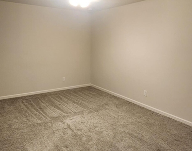 92 Clemente Drive - Photo Thumbnail 23