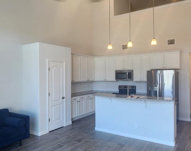 92 Clemente Drive - Photo Thumbnail 9