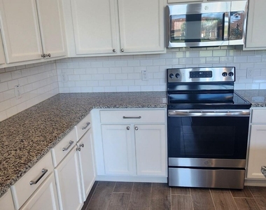 92 Clemente Drive - Photo Thumbnail 14