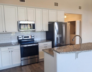 92 Clemente Drive - Photo Thumbnail 12