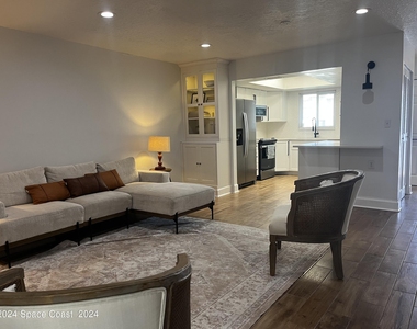 1003 Ashley Avenue - Photo Thumbnail 2
