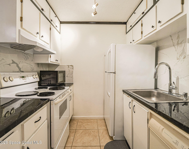 1198 Breezy Way - Photo Thumbnail 12