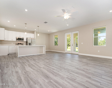 3187 Topsey Avenue Se - Photo Thumbnail 8