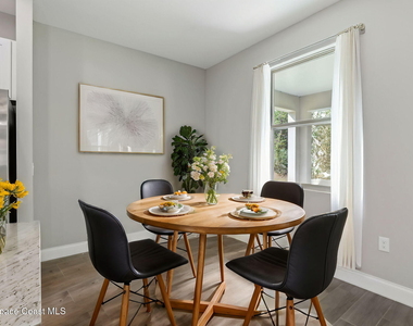 3187 Topsey Avenue Se - Photo Thumbnail 5