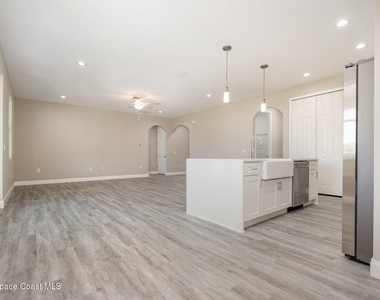 3187 Topsey Avenue Se - Photo Thumbnail 10
