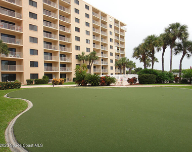 7520 Ridgewood Avenue - Photo Thumbnail 13