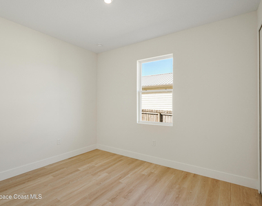1319 Schneider Street Sw - Photo Thumbnail 19