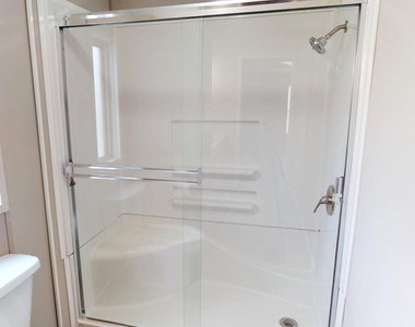 709 Lark Drive - Photo Thumbnail 23