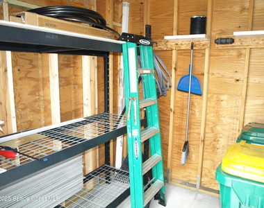 709 Lark Drive - Photo Thumbnail 33