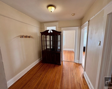 Mclean Avenue - Photo Thumbnail 4
