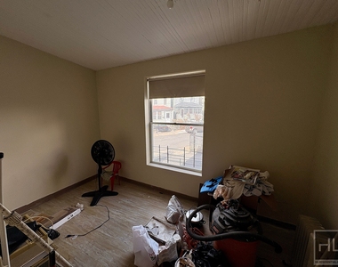 Mclean Avenue - Photo Thumbnail 10