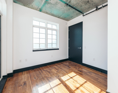 8-3 Wyckoff Ave - Photo Thumbnail 11