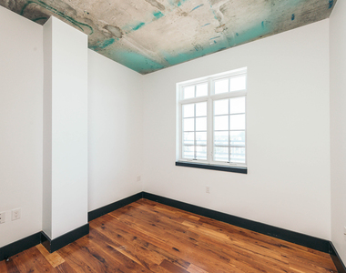 8-3 Wyckoff Ave - Photo Thumbnail 14