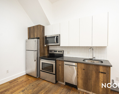 483 Evergreen Ave - Photo Thumbnail 5
