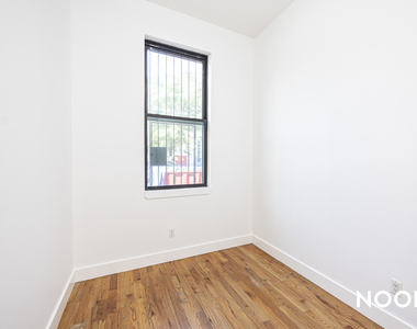 483 Evergreen Ave - Photo Thumbnail 17