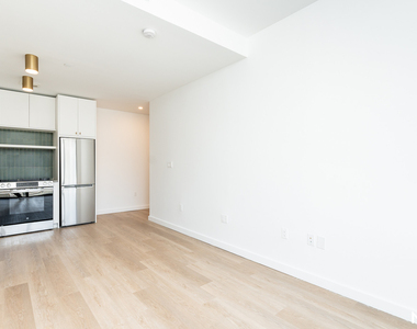 527 Grand Ave - Photo Thumbnail 14