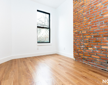 435 DeKalb Ave - Photo Thumbnail 4