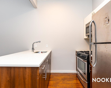 70 Kosciuszko St - Photo Thumbnail 5