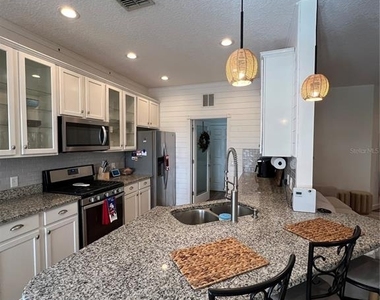 221 Asterbrooke Drive - Photo Thumbnail 10