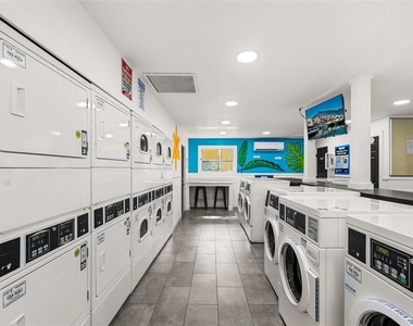 910 Lake Destiny Road - Photo Thumbnail 21