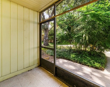 910 Lake Destiny Road - Photo Thumbnail 13