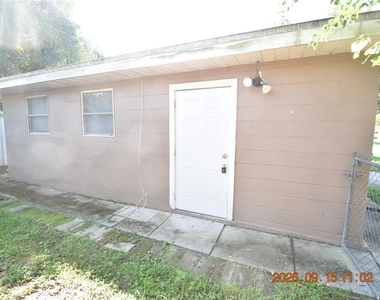 3201 30th Street N - Photo Thumbnail 2