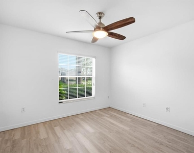 3781 Madbury Circle - Photo Thumbnail 7