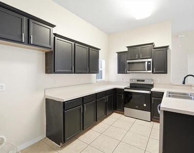 3781 Madbury Circle - Photo Thumbnail 15