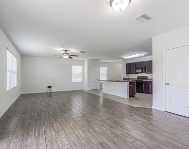 10536 Whispering Hammock Drive - Photo Thumbnail 3