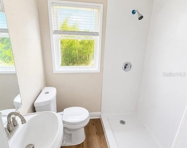 4816 33rd Street W - Photo Thumbnail 2