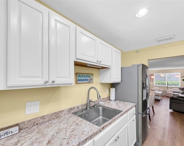 2960 59th Street S - Photo Thumbnail 13