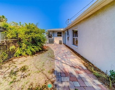 11472 Park Boulevard - Photo Thumbnail 38