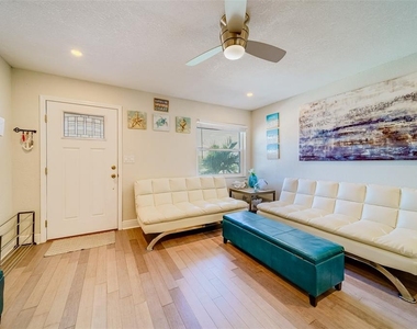 11472 Park Boulevard - Photo Thumbnail 4