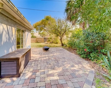 11472 Park Boulevard - Photo Thumbnail 39