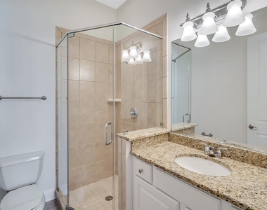 390 Newbury Place N - Photo Thumbnail 36