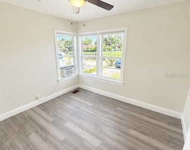 1314 W 16th Street - Photo Thumbnail 5