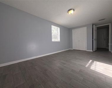 5164 Alpha Avenue - Photo Thumbnail 4