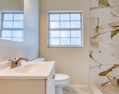 6704 Interbay Boulevard - Photo Thumbnail 4
