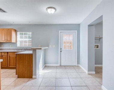 6704 Interbay Boulevard - Photo Thumbnail 18