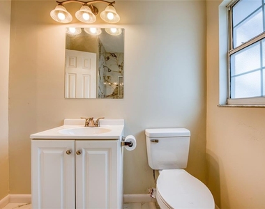 6704 Interbay Boulevard - Photo Thumbnail 26